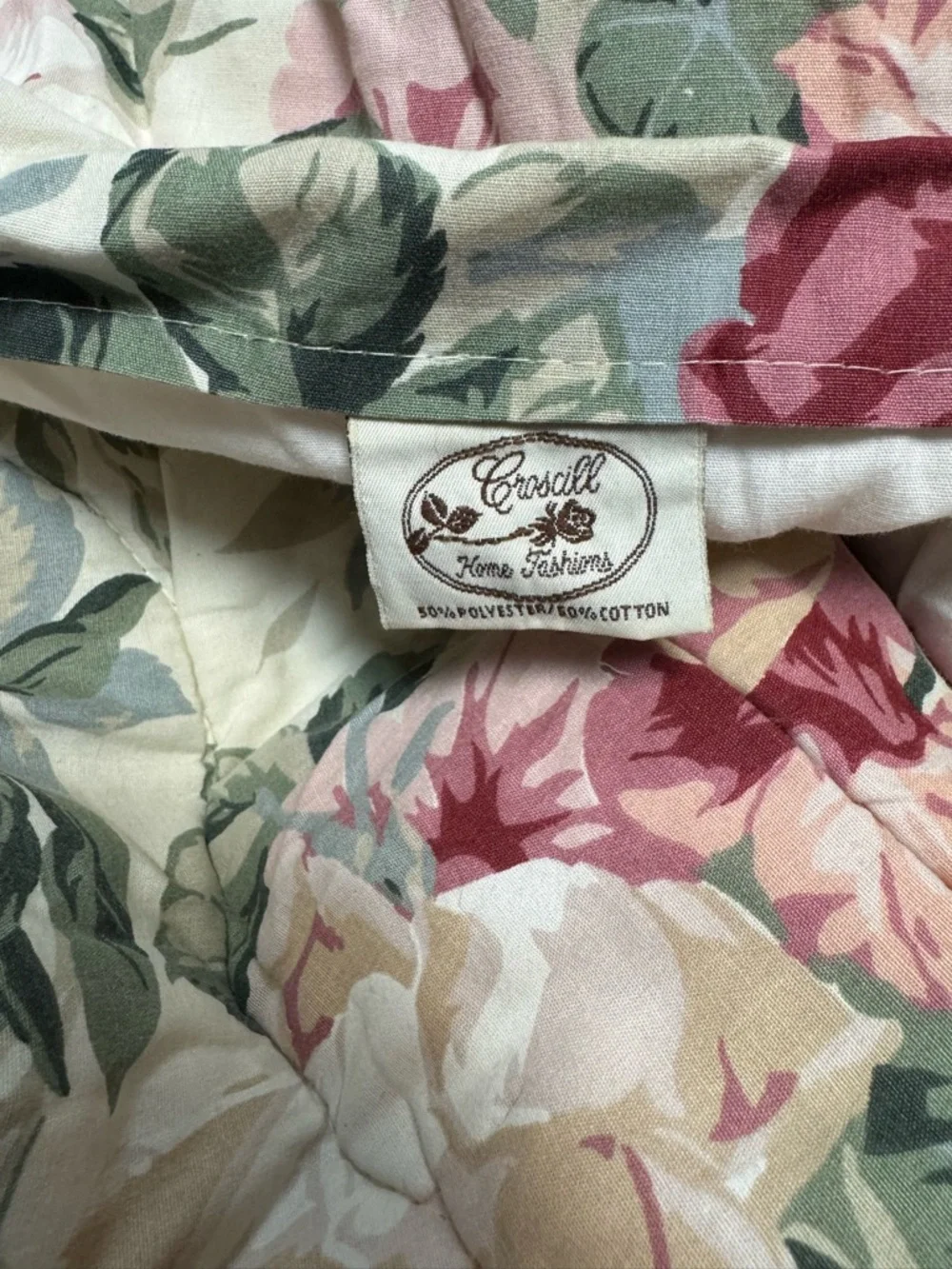 Floral Ruffled medium weight comforter - Cream, Rose & Green
